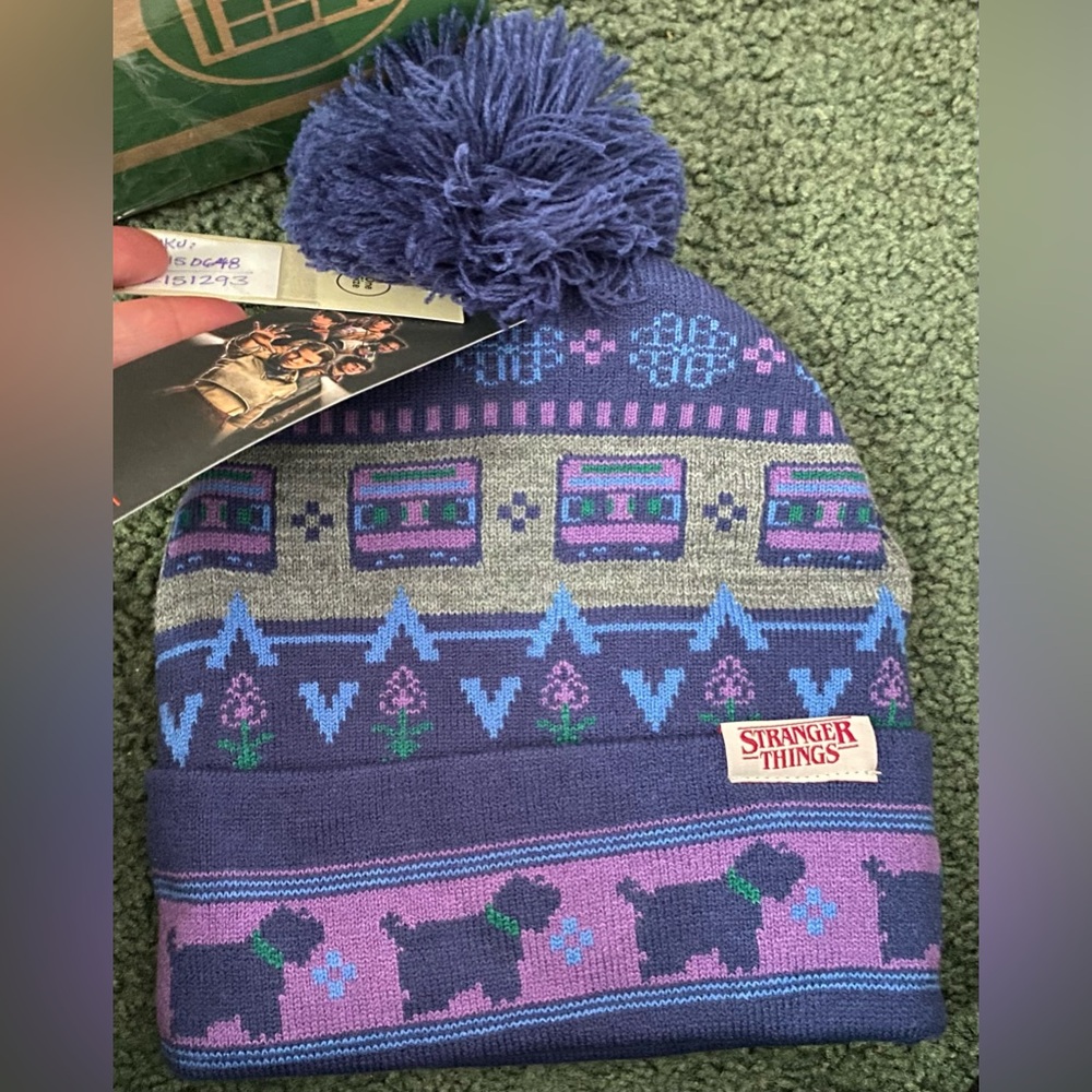 STRANGER THINGS WINTER HAT NEW